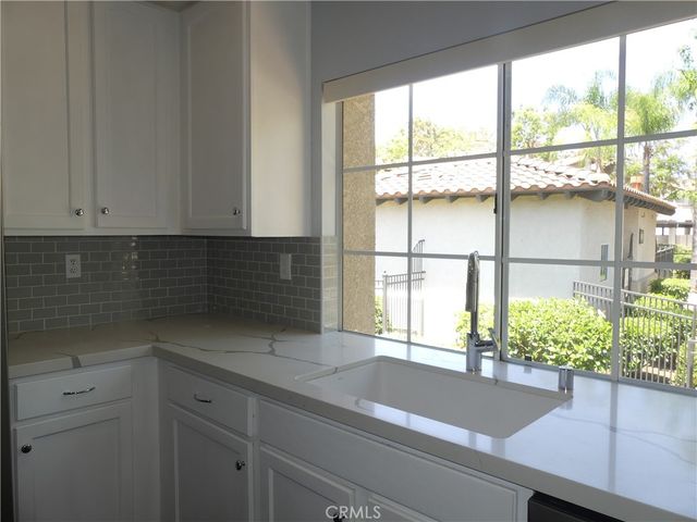 11 Via Pausa, Rancho Santa Margarita, CA 92688