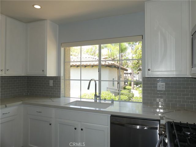 11 Via Pausa, Rancho Santa Margarita, CA 92688