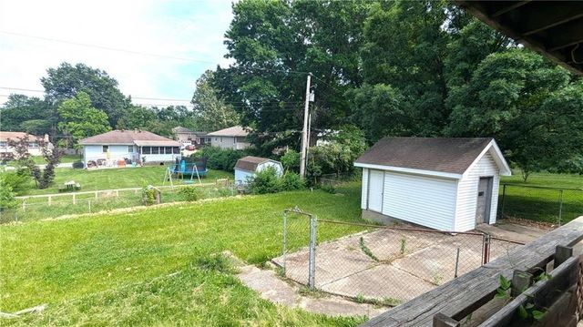 1209 SW Madison Street, Lee's Summit, MO 64081