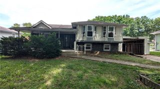 1209 SW Madison Street, Lee's Summit, MO 64081