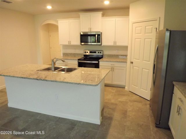740 Acadia Court SE, Palm Bay, FL 32909