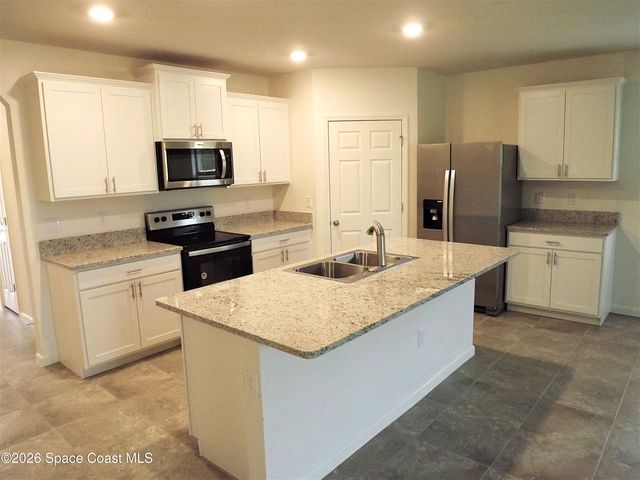740 Acadia Court SE, Palm Bay, FL 32909