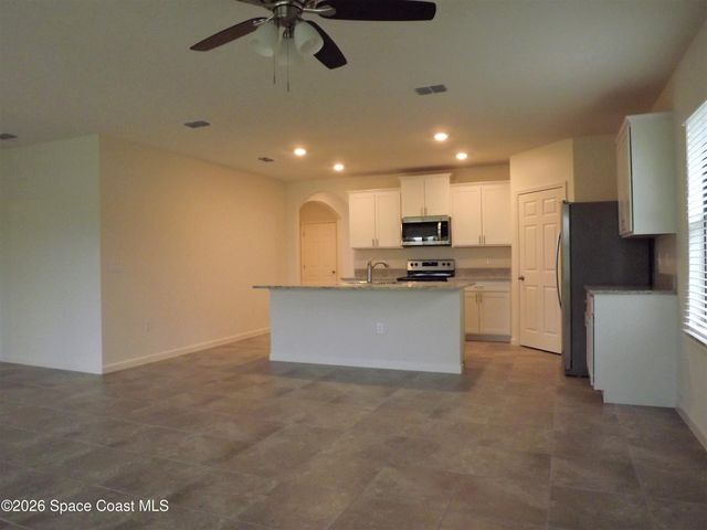 740 Acadia Court SE, Palm Bay, FL 32909