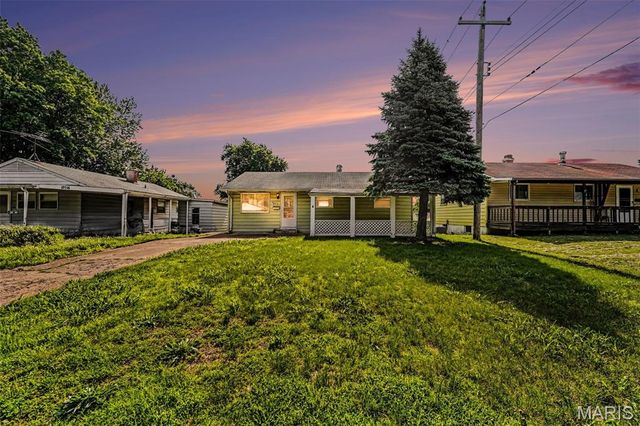 10512 Durness Drive, St Louis, MO 63137