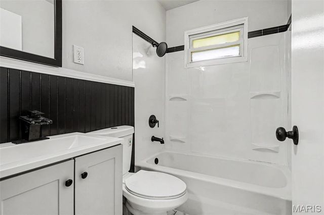 10512 Durness Drive, St Louis, MO 63137