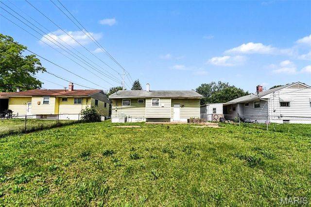 10512 Durness Drive, St Louis, MO 63137