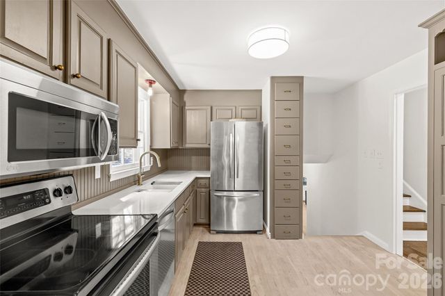 7013 Old Forge Drive, Charlotte, NC 28226