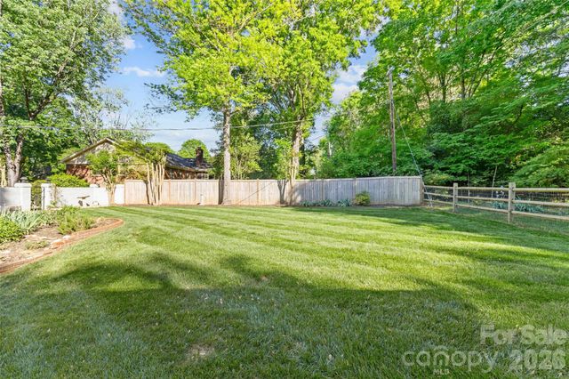 7013 Old Forge Drive, Charlotte, NC 28226