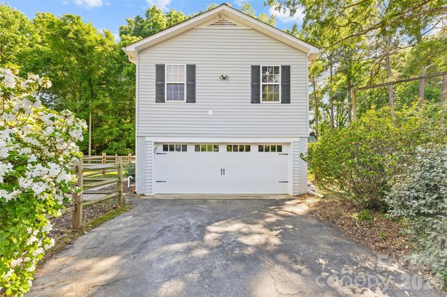 7013 Old Forge Drive, Charlotte, NC 28226