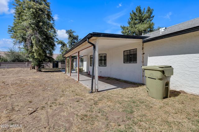 21406 S Greenfield Road, Gilbert, AZ 85298