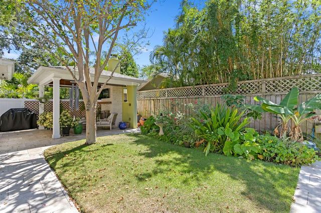 3910 W TACON STREET, Tampa, FL 33629