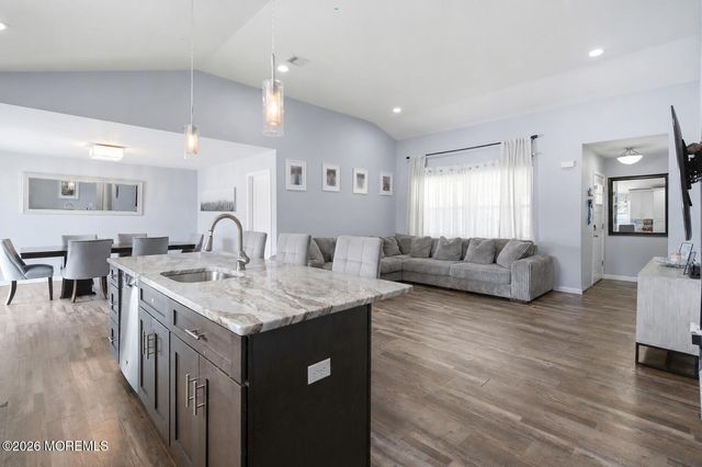 32 Edison Street, Bayville, NJ 08721