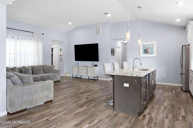 32 Edison Street, Bayville, NJ 08721