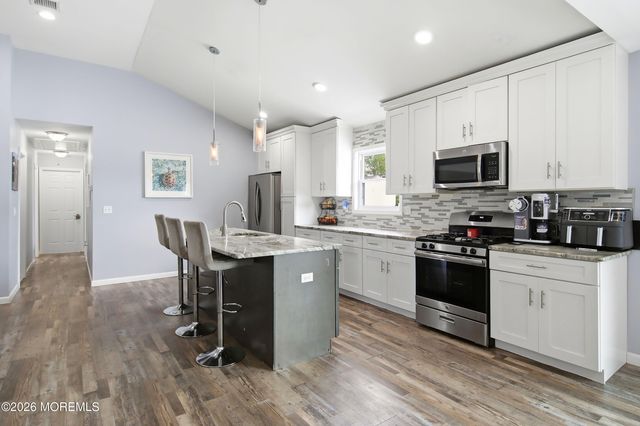 32 Edison Street, Bayville, NJ 08721