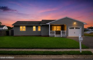 32 Edison Street, Bayville, NJ 08721