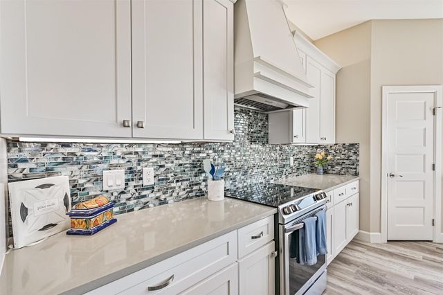 25027 Intrepid Lane, Galveston, TX 77554