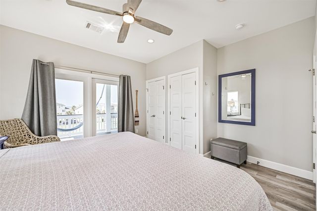25027 Intrepid Lane, Galveston, TX 77554