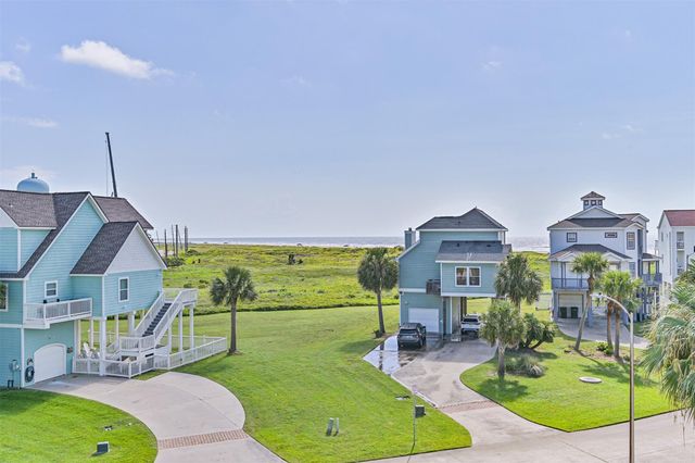25027 Intrepid Lane, Galveston, TX 77554