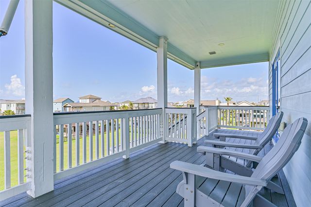25027 Intrepid Lane, Galveston, TX 77554