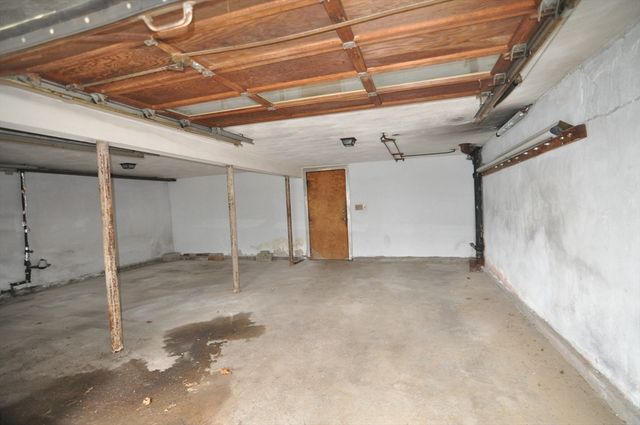 149 Shaker Rd, Westfield, MA 01085