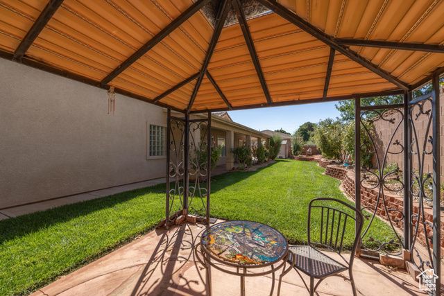 2303 JOSHUA CIR, Santa Clara, UT 84765