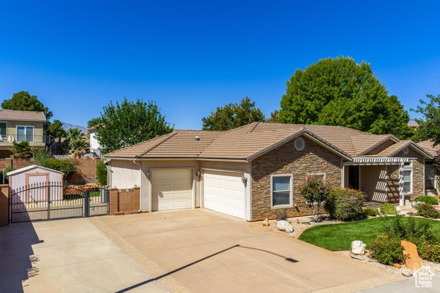 2303 JOSHUA CIR, Santa Clara, UT 84765