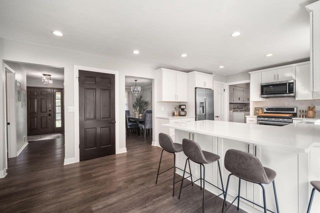 1600 Constitution DRIVE, Brookfield, WI 53045