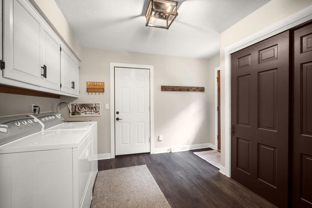 1600 Constitution DRIVE, Brookfield, WI 53045