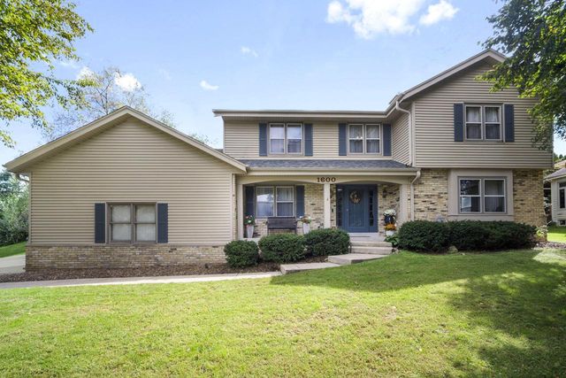1600 Constitution DRIVE, Brookfield, WI 53045