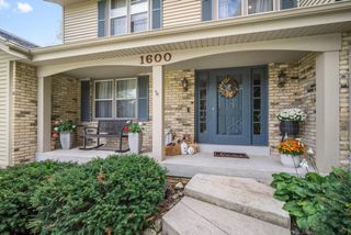 1600 Constitution DRIVE, Brookfield, WI 53045