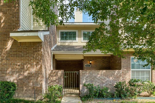 831 Summercreek Drive, Lewisville, TX 75067