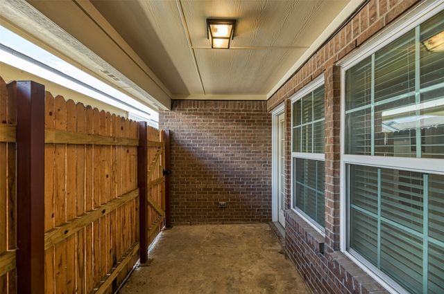 831 Summercreek Drive, Lewisville, TX 75067