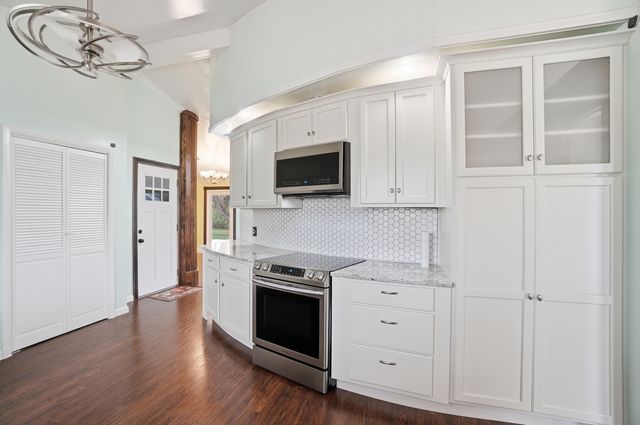 2535 Valdina Drive 2535 Valdina Drive, Beavercreek, OH 45434