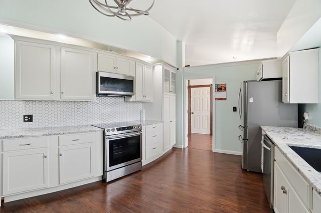 2535 Valdina Drive 2535 Valdina Drive, Beavercreek, OH 45434