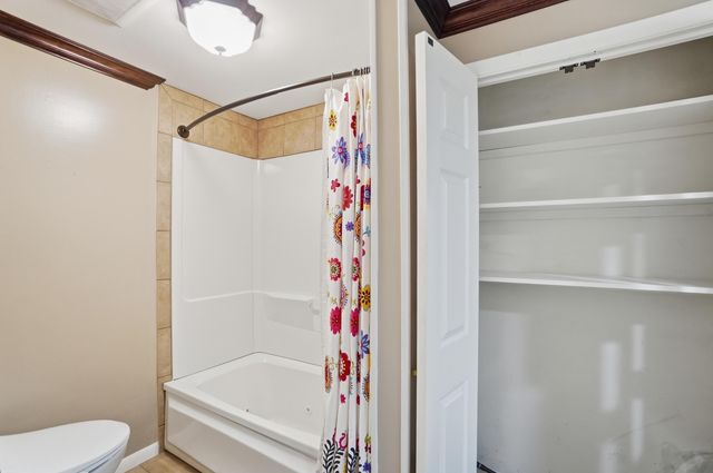 2535 Valdina Drive 2535 Valdina Drive, Beavercreek, OH 45434