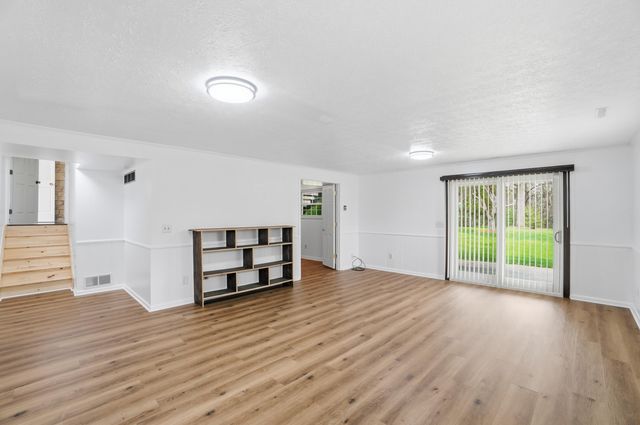 2535 Valdina Drive 2535 Valdina Drive, Beavercreek, OH 45434