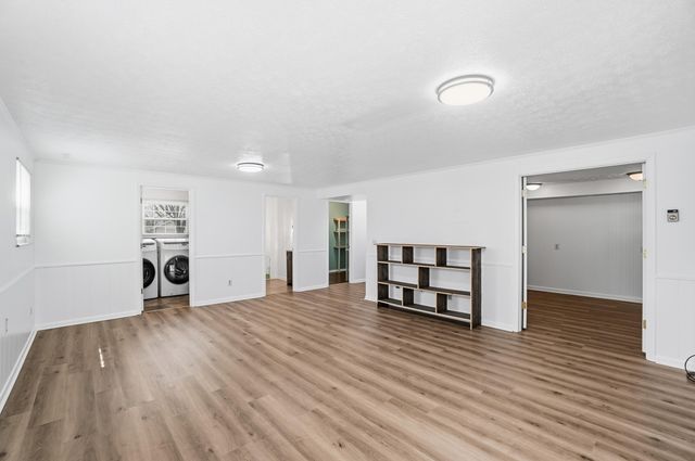 2535 Valdina Drive 2535 Valdina Drive, Beavercreek, OH 45434