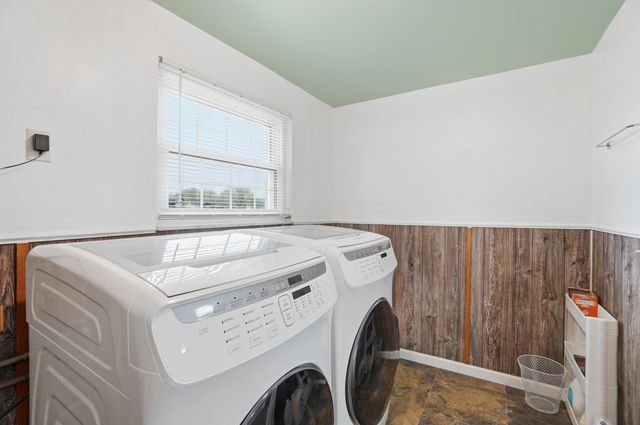 2535 Valdina Drive 2535 Valdina Drive, Beavercreek, OH 45434