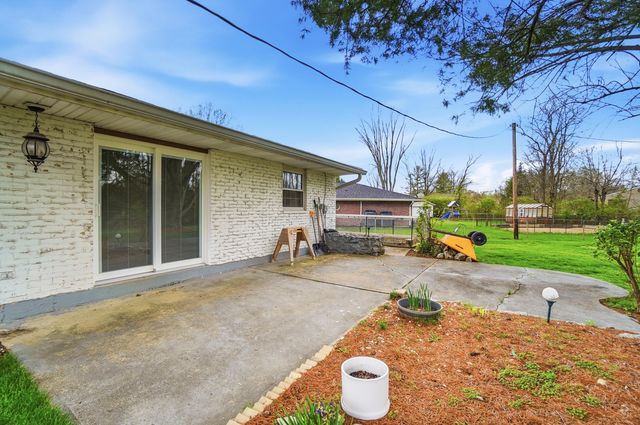 2535 Valdina Drive 2535 Valdina Drive, Beavercreek, OH 45434