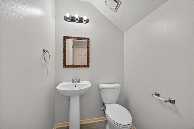 102 Lissa Lane, Sugar Land, TX 77479