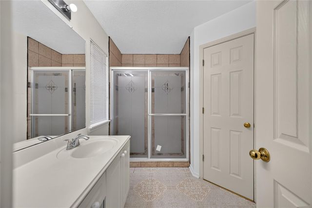 102 Lissa Lane, Sugar Land, TX 77479