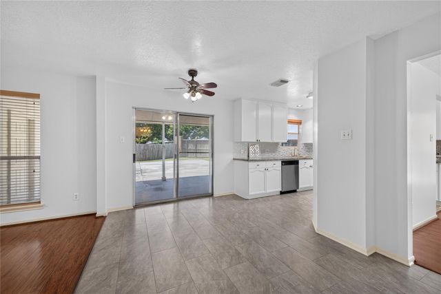 102 Lissa Lane, Sugar Land, TX 77479