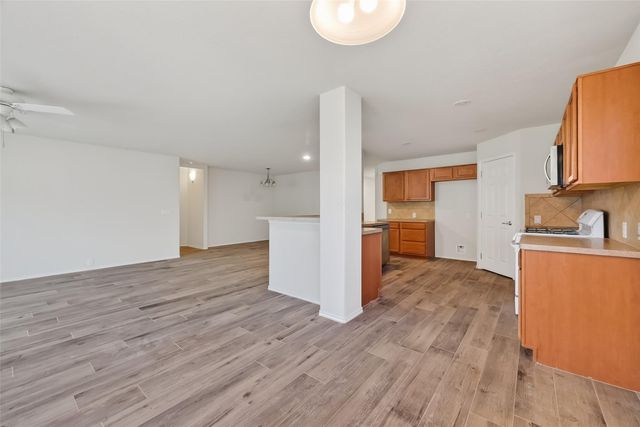 827 Honeysuckle Vine Drive, Rosenberg, TX 77469