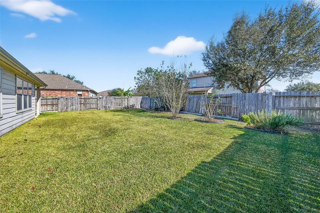 827 Honeysuckle Vine Drive, Rosenberg, TX 77469