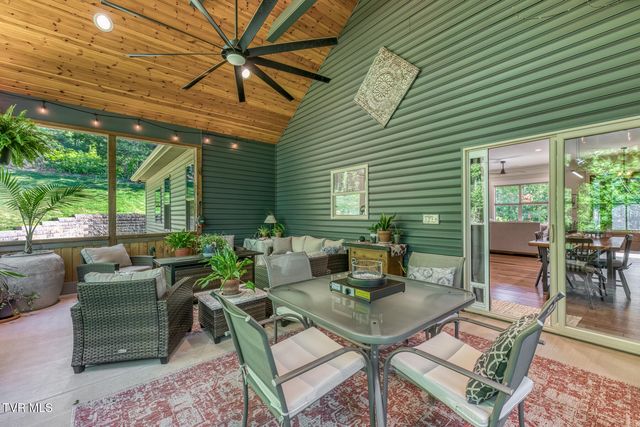 112 Spice Hollow Road, Johnson City, TN 37604