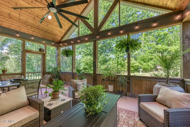 112 Spice Hollow Road, Johnson City, TN 37604