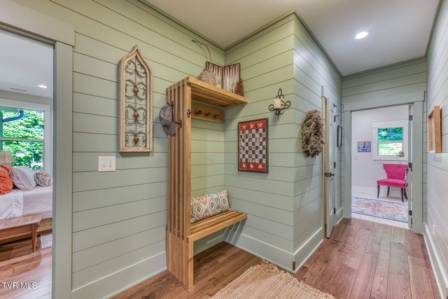 112 Spice Hollow Road, Johnson City, TN 37604