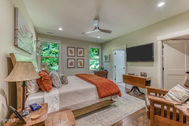 112 Spice Hollow Road, Johnson City, TN 37604