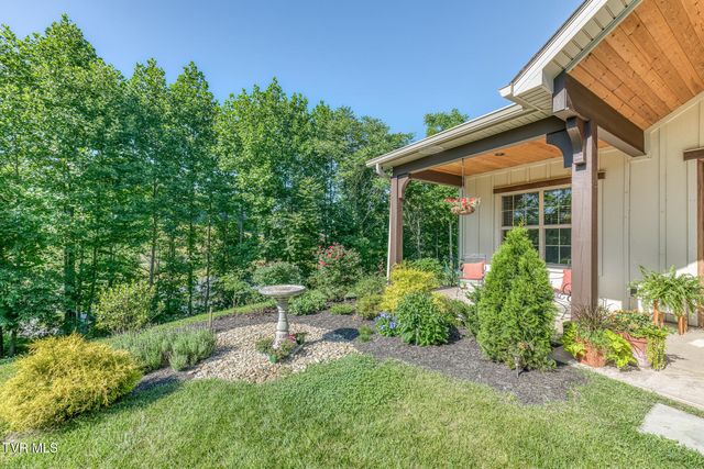 112 Spice Hollow Road, Johnson City, TN 37604
