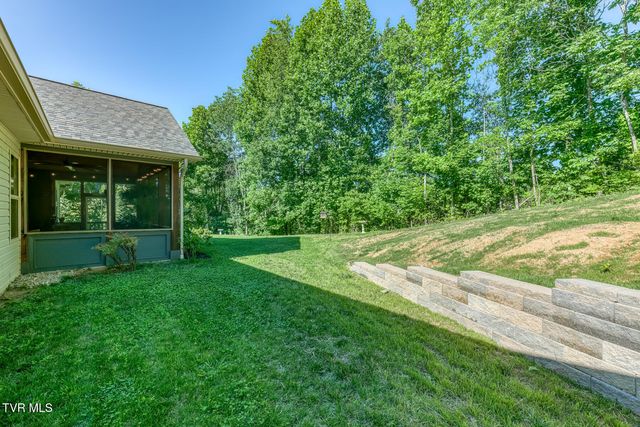 112 Spice Hollow Road, Johnson City, TN 37604